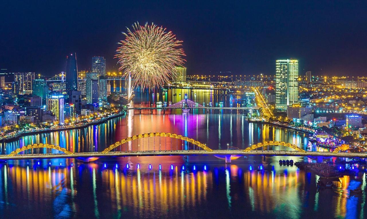 Sea Phoenix Hotel Da Nang Bagian luar foto