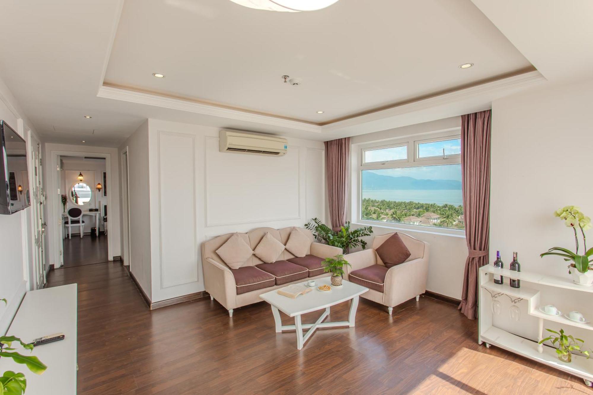 Sea Phoenix Hotel Da Nang Bagian luar foto