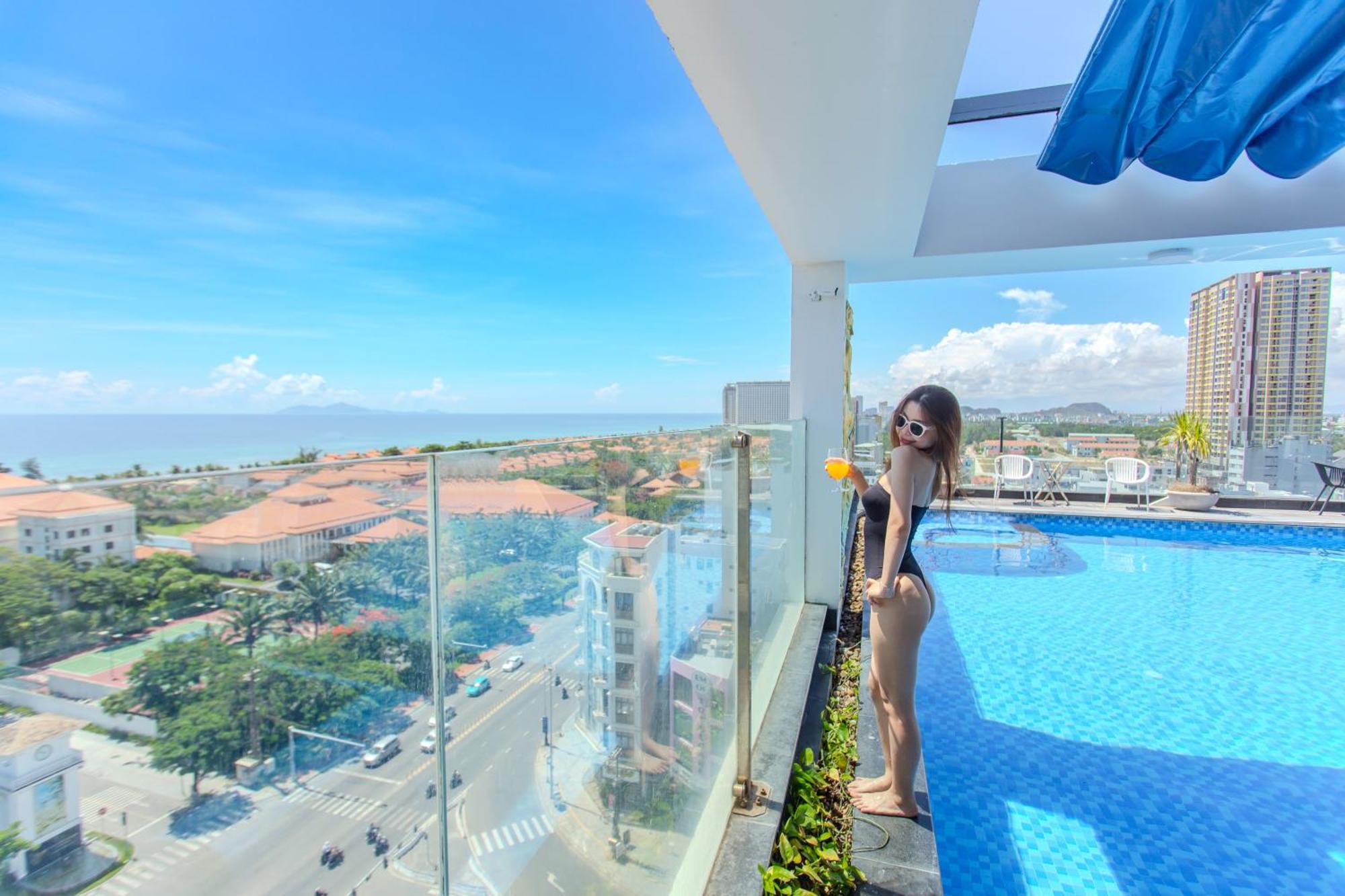 Sea Phoenix Hotel Da Nang Bagian luar foto